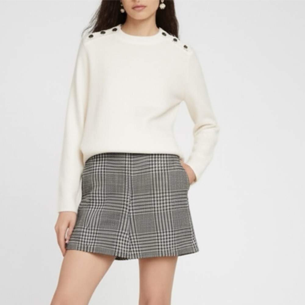 New H&M Women’s Light Knit Cream Sweater Button Accents Wool Blend Sz XL